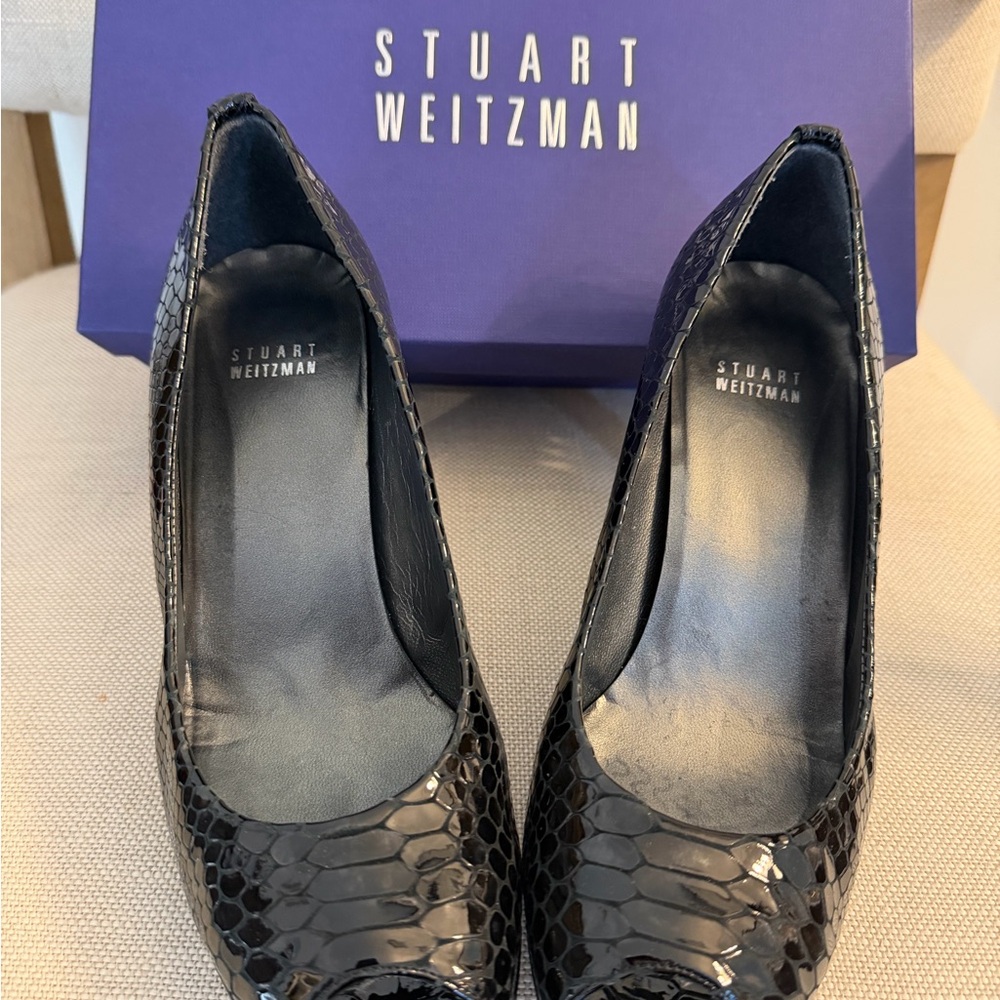 Stuart Weitzman Black Snake Patent Pump sz 9